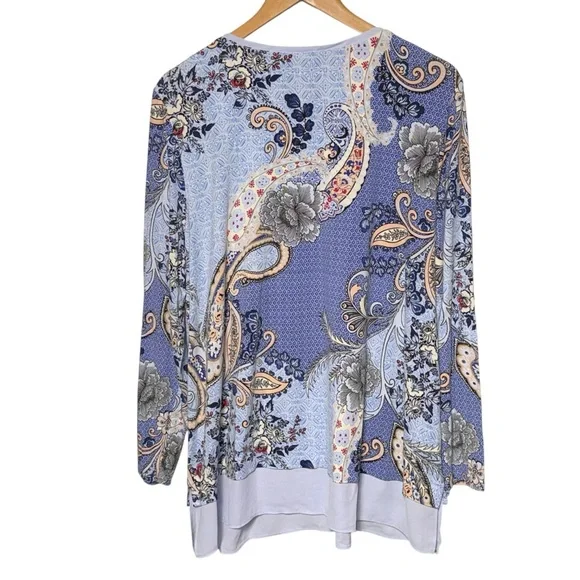 Light Blue Paisley Print V-Neck Long Sleeve Top - Picture 5 of 7